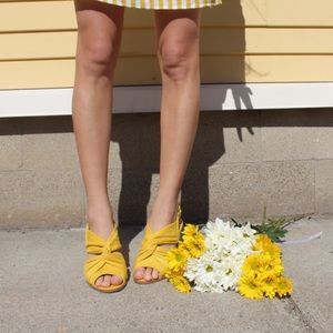 Front Knot Chunky Heels